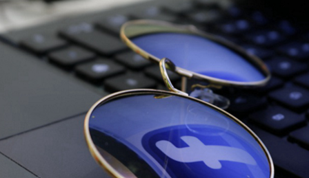Facebook一名员工离职 涉嫌向“剑桥分析”转移数据
