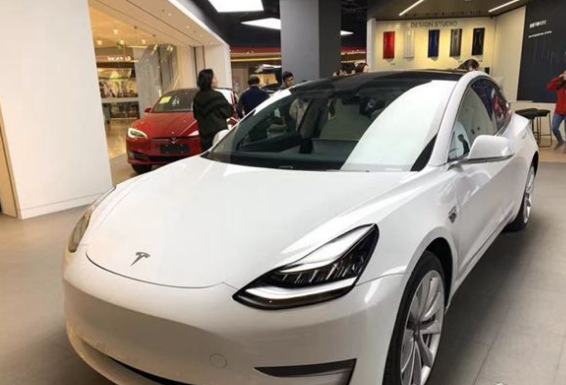 特斯拉宣布国产Model3开启预定 起售价32.8万元6至10个月交付